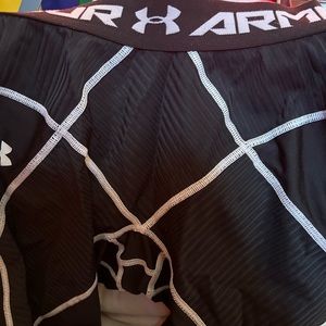 Under Armor compression shorts (boxers)